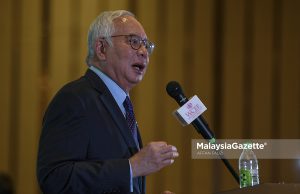 Tuduh Forest City jual kedaulatan negara, yang terima sijil penghargaan Tun M