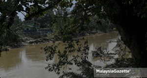 rivers water level warning The Langat River at Dengkil, Selangor. PIX: AFFAN FAUZI / MalaysiaGazette / 28 DECEMBER 2021