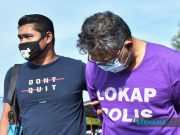 Remand on doctor suspected of selling fake vaccination certs extended The remand order has been extended for another two days against a doctor of a private clinic, here, believed to have sold fake COVID-19 vaccination certificates in Terengganu.