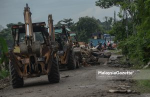 PBT giat bersihkan sampah ‘menggunung’ di Kampung Tengah