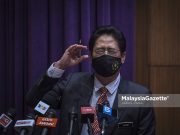 Reaksi Tan Sri Azam Baki Ketika Sidang Media Khas SPRM MACC Chief Commissioner of the Malaysian Anti-Corruption Commission, Tan Sri Azam Baki at a news conference to clarify his share ownership. PIX: HAZROL ZAINAL / MalaysiaGazette / 6 JANUARY 2022.