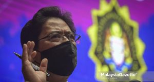 MACC Malaysian Anti-Corruption Commission Azam Baki share ownership