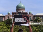 Konvoi ‘Selamatkan SPRM’ di Putrajaya