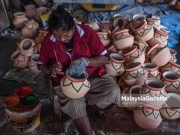Periuk Tanah Liat Tradisi Perayaan Ponggal