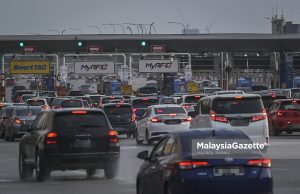 RFID failure cost RM35 RM1 PLUS toll plaza Touch 'n Go