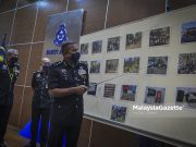 76 remaja antara 5,200 penagih dicekup Ops Tapis Khas Narkotik The Director of Bukit Aman Narcotics Crime Investigation Department (NCID), Datuk Ayob Khan Mydin Pitchay showing the pictures of Operasi Tapis Khas (Special Screening Operation) at the Bukit Aman Police Headquarters in Kuala Lumpur. PIX: HAZROL ZAINAL / MalaysiaGazette / 25 JANUARY 2022