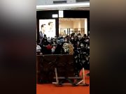 Tarian singa: Pusat beli belah dikompaun kerana gagal pastikan penjarakan fizikal