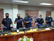 Rampas senapang angin dipos melalui kurier