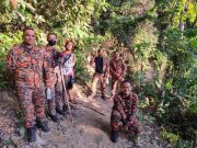 Bomba bawa keluar pendaki sesat di Bukit Broga