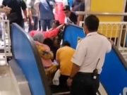 Jari kanak-kanak tersepit di eskalator: JKKP keluar notis larangan operasi