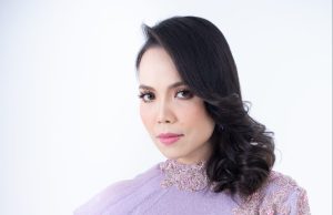Farahdhiya kembali dengan Tewas