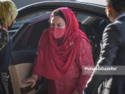 Prosiding bela diri Rosmah tangguh, peguam positif Covid-19 Rosmah Mansor pink diamond necklace