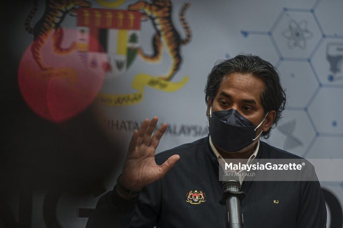 Minister of Health, Khairy Jamaluddin Abu Bakar at a special news conference on the latest development of Covid-19 at the Ministry of Health (MOH) in Putrajaya. PIX: AFFAN FAUZI / MalaysiaGazette / 07 FEBRUARY 2022 CAC Covid-19 assessment centre