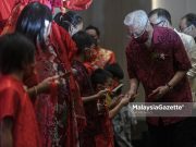 PM jamin tiada sekatan buka bazar Ramadan