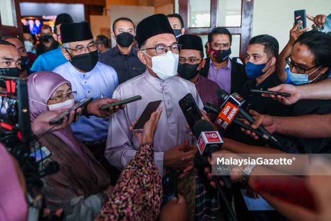 Anwar Ibrahim Rafizi Ramli politics political comeback return PKR