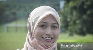 Calon MUDA N.07 Bukit Kepong, Nurafiqah M Zulkifli pada hari penamaan sempena Pilihan Raya Negeri (PRN) Johor di IKTBN Pagoh, Muar, Johor. Foto HAZROL ZAINAL, 26 FEBRUARI 2022.