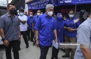 Surat saman telah dihantar kepada Muhyiddn, Mahathir