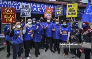 Zahid Hamidi Bantu Calon BN Program Bertemu Pengundi #PRNJohor