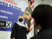 Janji tidak terlibat politik dengan ibu dibuat ketika bersekolah – Amira Aisya