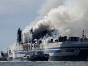 Feri terbakar, 11 masih hilang