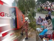 Tumpahan Minyak Mungkin Punca Bas Terbabas, Polis Cari Sajat #MGFlash
