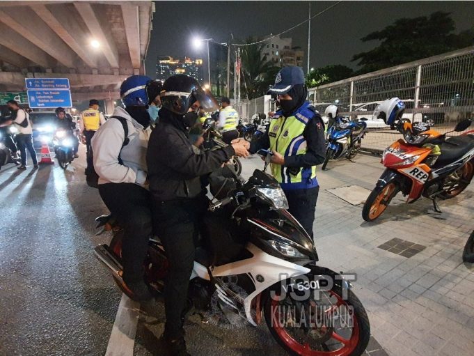 Sebanyak 278 Saman, 12 Motosikal Disita Dalam Operasi JSPT KL