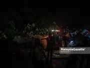 Tanah runtuh: Dua ditemukan, tiga masih tertimbus Tanah runtuh bukit permai ampang