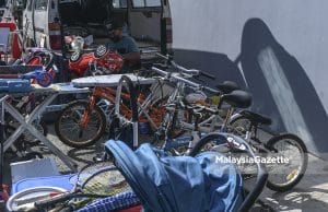 Jualan Barangan Terpakai di Pasar Pagi Parit Yusop #DailyLife