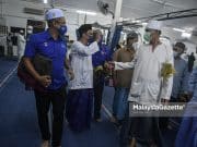Calon BN dan Calon Pejuang Solat Jumaat Bersama Pengundi Larkin #PRNJohor