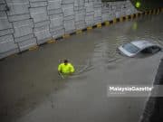 Lori, Kereta Tenggelam di Lebuh Raya