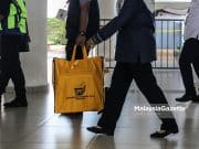Tidak rasmi: BN raih majoriti undi awal polis tentera Undi awal