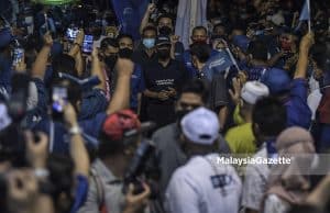 Pengerusi Perikatan Nasional, Tan Sri Muhyiddin Yassin hadir pada Pentas Anak Muda Johor sempena kempen Pilihan Raya Negeri (PRN) Johor di Bilik Gerakan PN Zon Utara, Pagoh, Johor. Foto HAZROL ZAINAL, 08 MAC 2022.