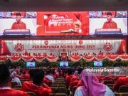The President of UMNO, Datuk Seri Dr Ahmad Zahid Hamidi speaks during the UMNO General Assembly (PAU) 2021 at the World Trade Centre Kuala Lumpur (WTCKL). PIX: MOHD ADZLAN / MalaysiaGazette / 18 MARCH 2022 divisions support party election GE15