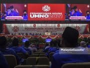 Presiden UMNO, Datuk Seri Dr Ahmad Zahid Hamidi menyampaikan ucapan penggulungan pada Perhimpunan Agung UMNO 2021 (PAU 2021) di Pusat Dagangan Dunia Kuala Lumpur (WTCKL). Foto HAZROL ZAINAL, 19 MAC 2022.