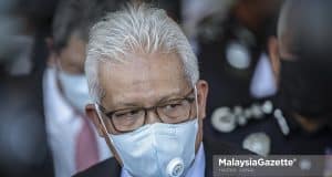 Home Minister, Datuk Seri Hamzah Zainudin speaks to the media after the 215th Police Day celebration at the Police Training Centre (PULAPOL) in Kuala Lumpur. PIX: HAZROL ZAINAL / MalaysiaGazette / 25 MARCH 2022