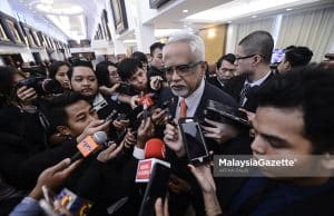 Wan Junaidi kelirukan Dewan Rakyat isu RUU Lompat Parti – Mahfuz