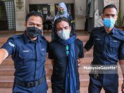 Edar ganja: Yasin gagal peroleh jaminan, dapat rawatan bipolar di penjara Former nasyid singer and composer, Yassin Sulaiman pleads not guilty at the Petaling Jaya Sessions Court to growing 17 cannabis plants in his house in Kota Damansara. PIX: MOHD ADZLAN /MalaysiaGazette / 31 MARCH 2022. Bekas penyanyi nasyid dan Komposer, Yasin Sulaiman dibawa keluar oleh anggota polis selepas mengaku tidak bersalah atas kesalahan menanam 17 pokok ganja di kediamannya di Kota Damansara ketika di Mahkamah Sesyen Petaling Jaya. Foto MOHD ADZLAN, 31 MAC 2022. medical cannabis marijuana mental health bipolar