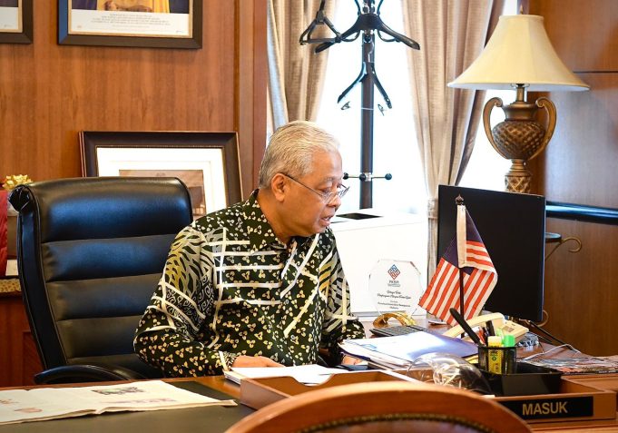 Datuk Seri Ismail Sabri Yaakob mengadakan panggilan telefon bersama Lee Hsien Loong, Perdana Menteri Republik Singapura pada 24 Mac 2022.