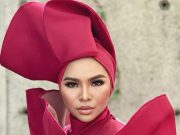 Rezeki wajah Aina Abdul hiasi papan tanda
