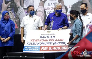 PRN Johor : Ibu Bapa Jangan Rasa Rendah Diri Anak Pilih TVET, Sekolah Vokasional – PM