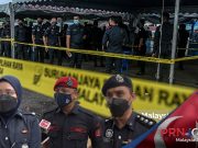 PRN Johor : Hujan Renyai Tak Halang Anggota Dan Pegawai Keluar Undi Awal