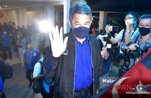 PRN Johor : “Top Gun” BN Tiba Di Command Center