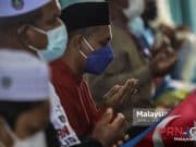 PRN Johor : Tenang.. Calon BN N39 Tanjung Surat Tunai Solat Jumaat