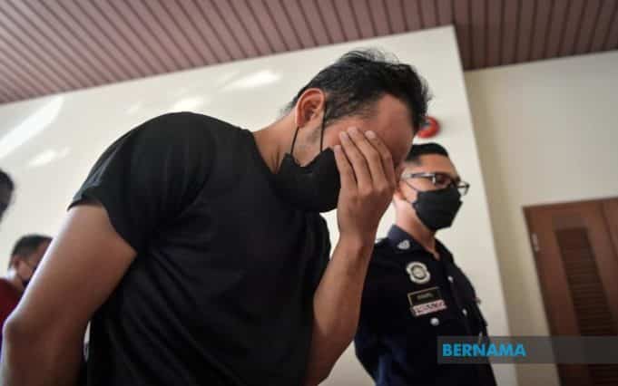 Bernama270422001