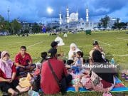 Buat tempahan online berbuka puasa di padang MBK 1