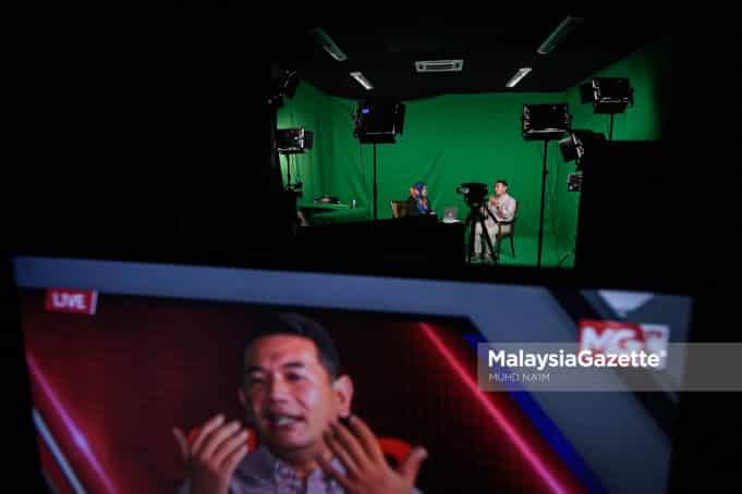 Temubual ekslusif SkopMG bersama Naib Presiden PKR, Rafizi Ramli di Studio MG, Sungai Besi, Kuala Lumpur. . Foto MUHD NA'IM, 01 APRIL 2022.