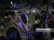 Rakyat Johor Rai Pengembara Rentas Sempadan Negara #MalaysiaSingapura