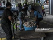 Kelazatan bubur lambuk Kg Baru bukan kerana resepi, tapi berkat doa tok guru – Mohd Khay
