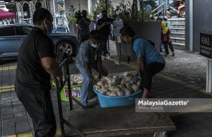 Kelazatan bubur lambuk Kg Baru bukan kerana resepi, tapi berkat doa tok guru – Mohd Khay