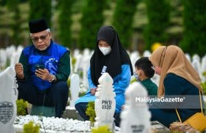 Saya redha tapi rindu sangat pada mak, ayah